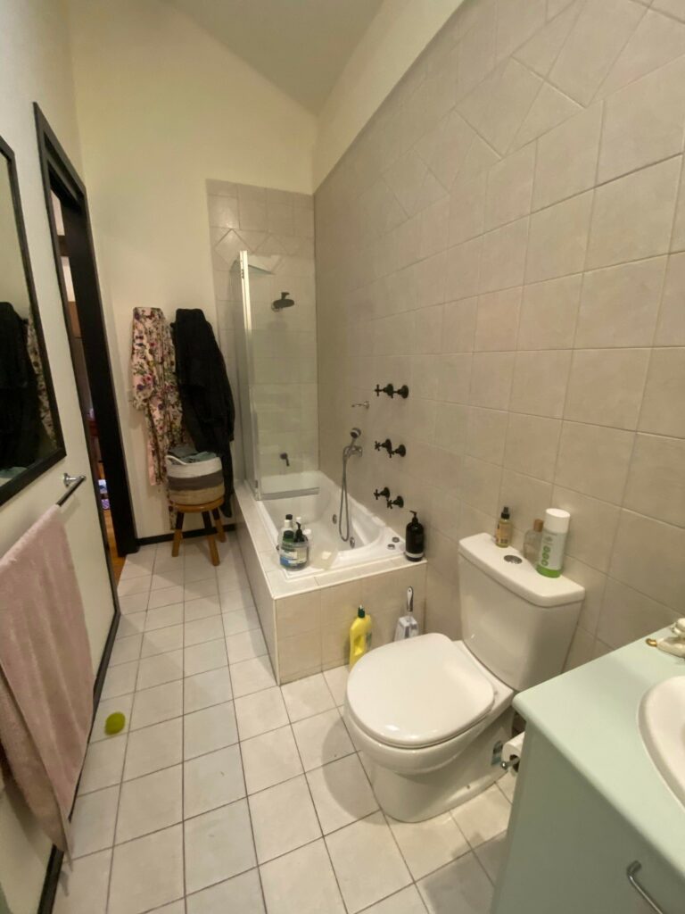 An old bathroom in Fitzroy before 4